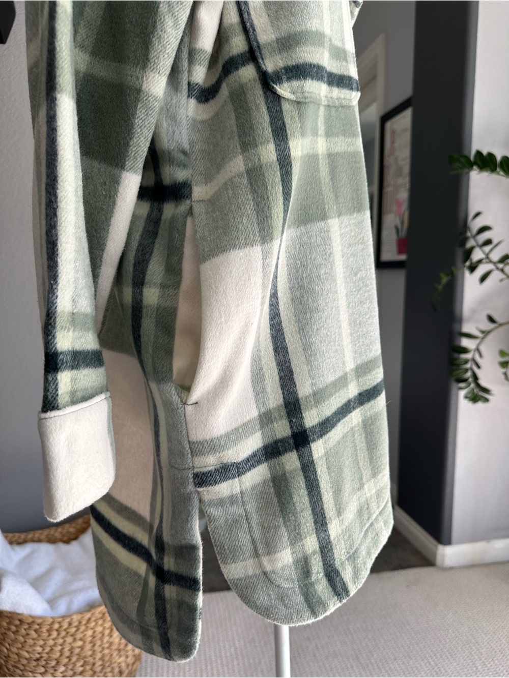 Banana Republic Sage, Ivory and Slate Plaid Shirt Jacket, size medium - Picture 8 of 16